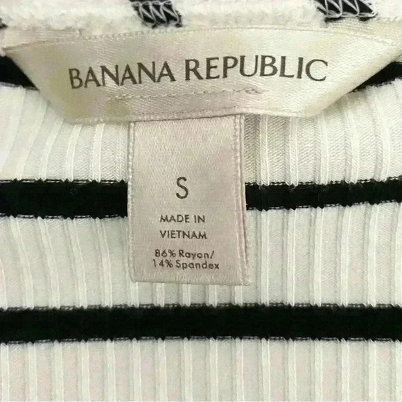 COPY - Banana Republic Striped Fitted Short Sleeve Top-NWOT - Picture 5 of 5